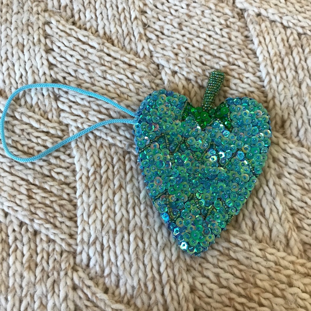 ✨SPARKLY✨Small, strawberry clutch